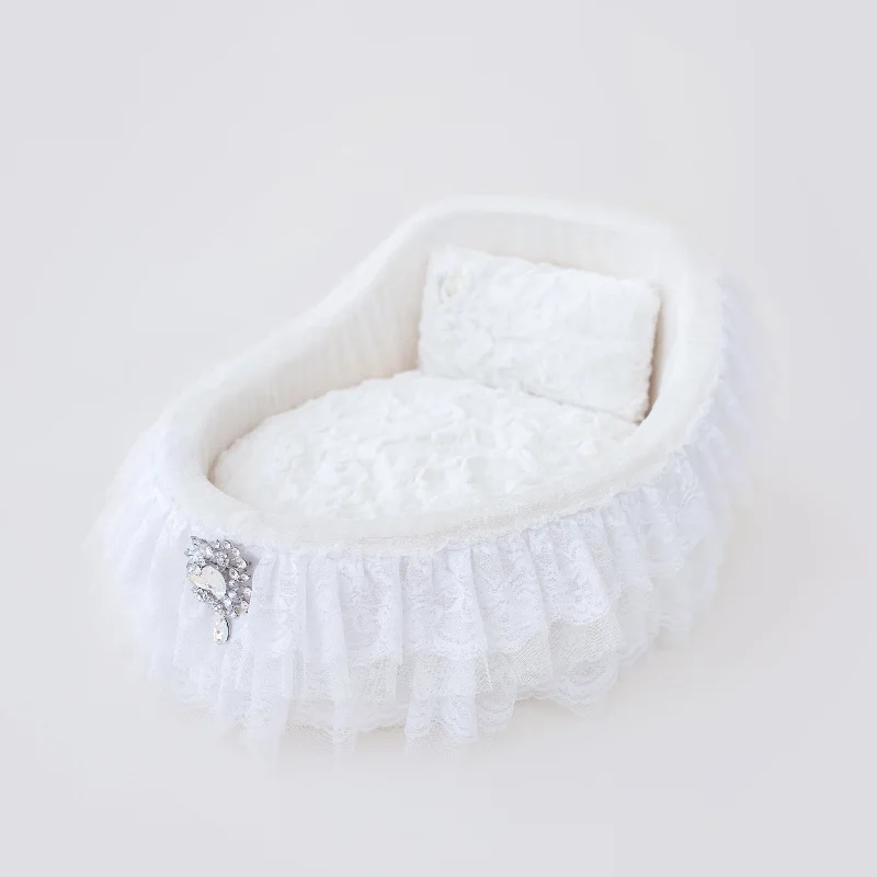 Crib Collection Dog Bed: Vintage